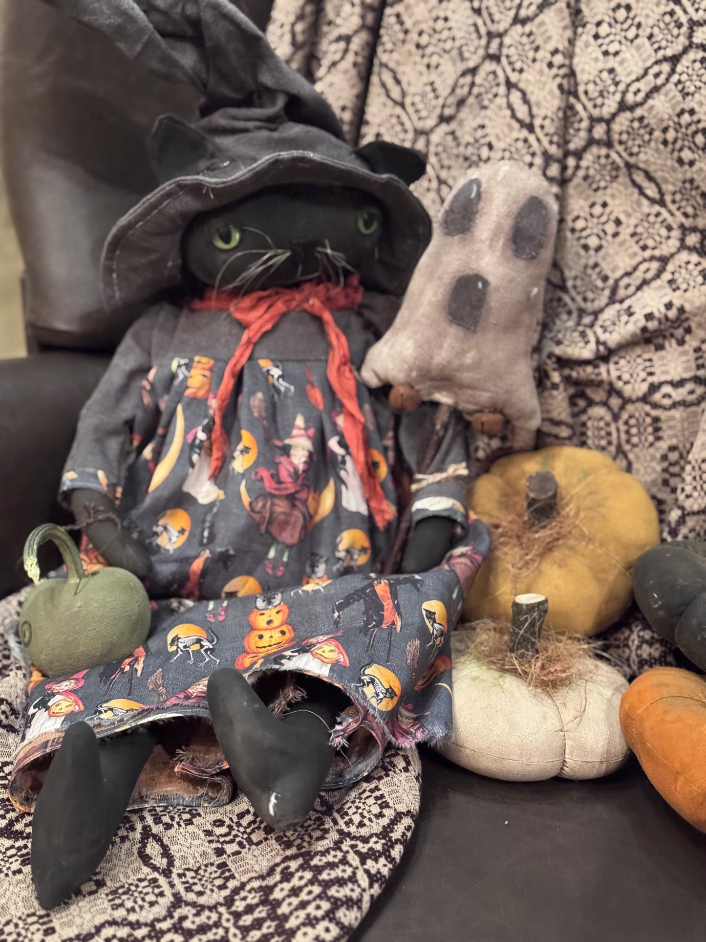 2 Chics Fall Dolls
