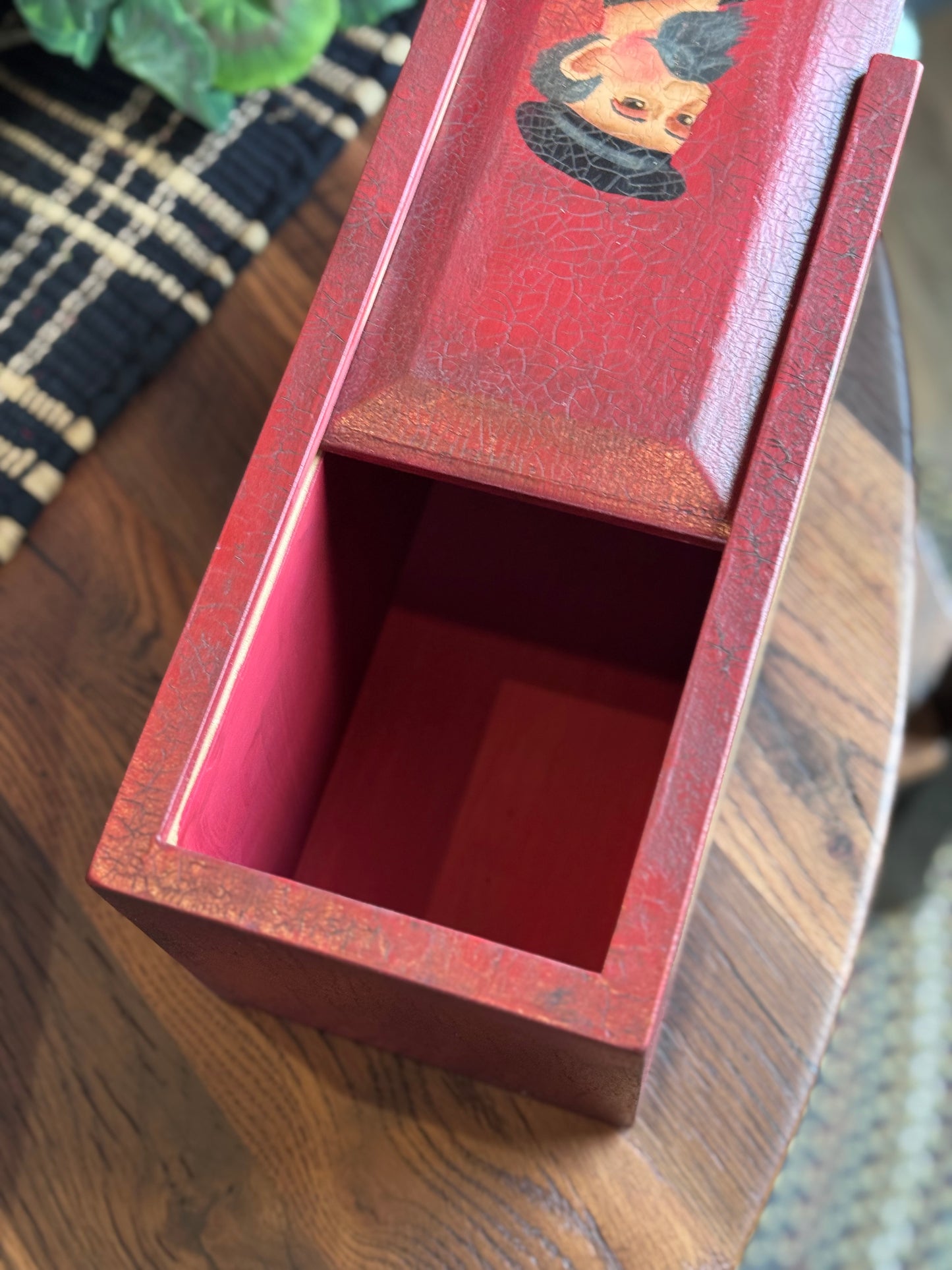 Reproduction Pipe Box