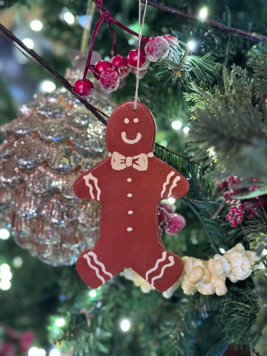 Red Oaks Gingerbread Ornaments Winter