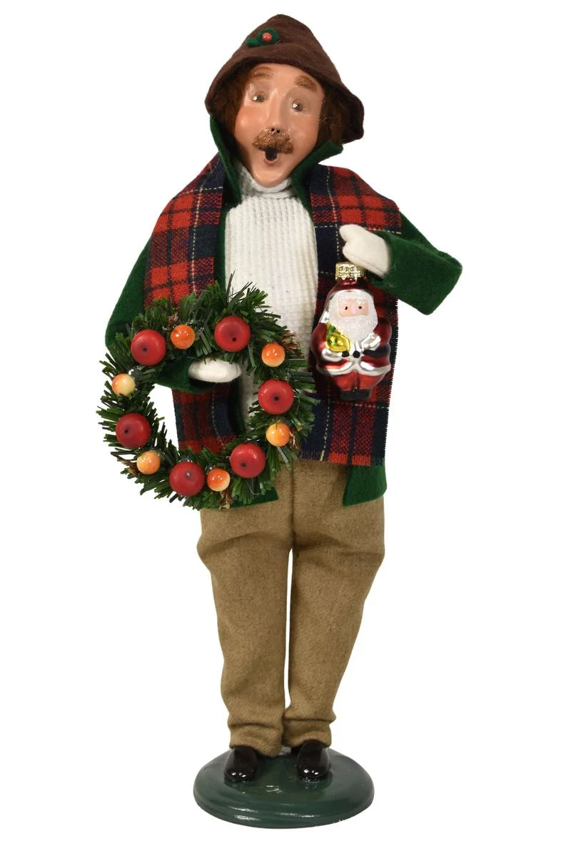 Byers’ Choice Ornament Family Man Winter