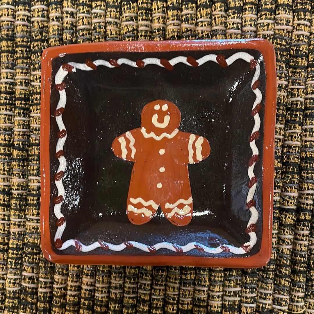 Red Oaks 4” Square Winter Plates