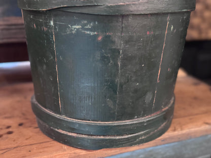 Beautiful Green Shaker Bucket w/Lid