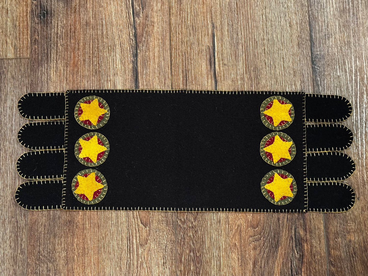 Handmade Wool Penny & Appliqué Runners