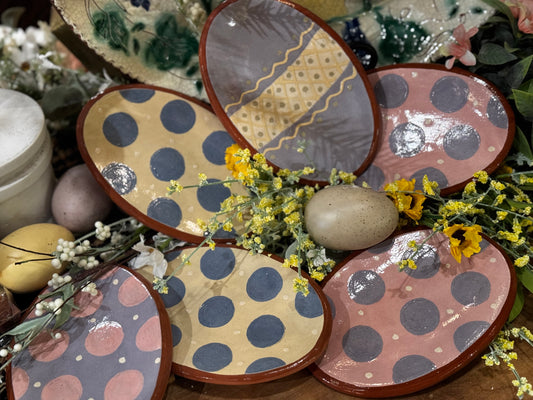 Red Oaks Easter Egg Plates Spring