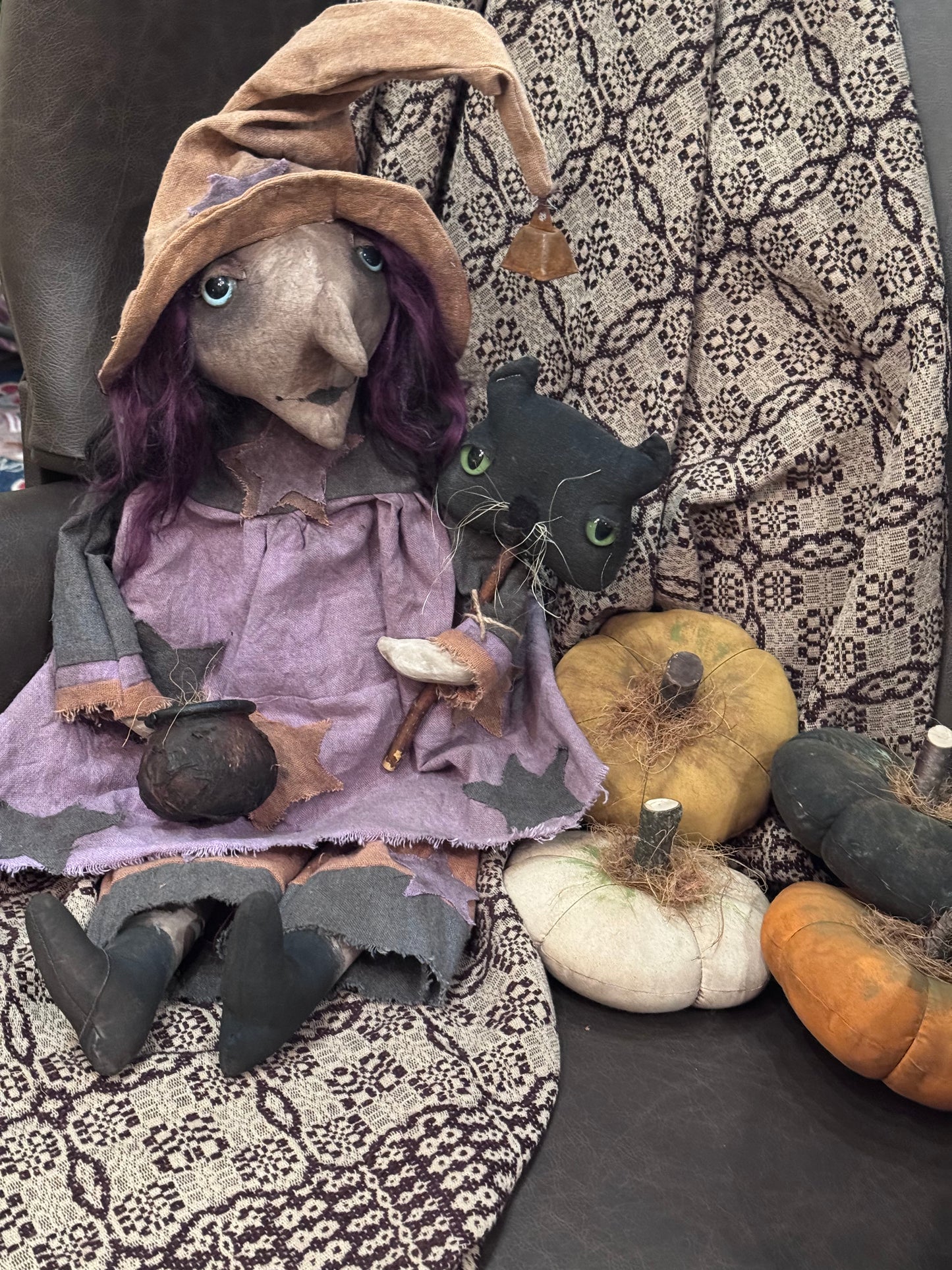 2 Chics Fall Dolls