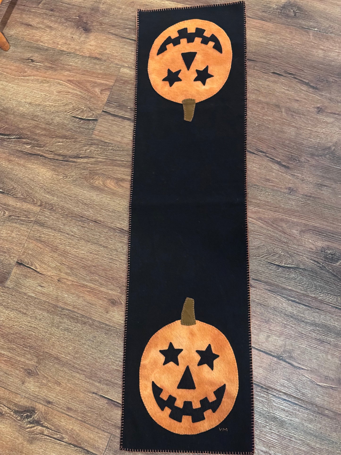 Wool Appliqué Fall Runners
