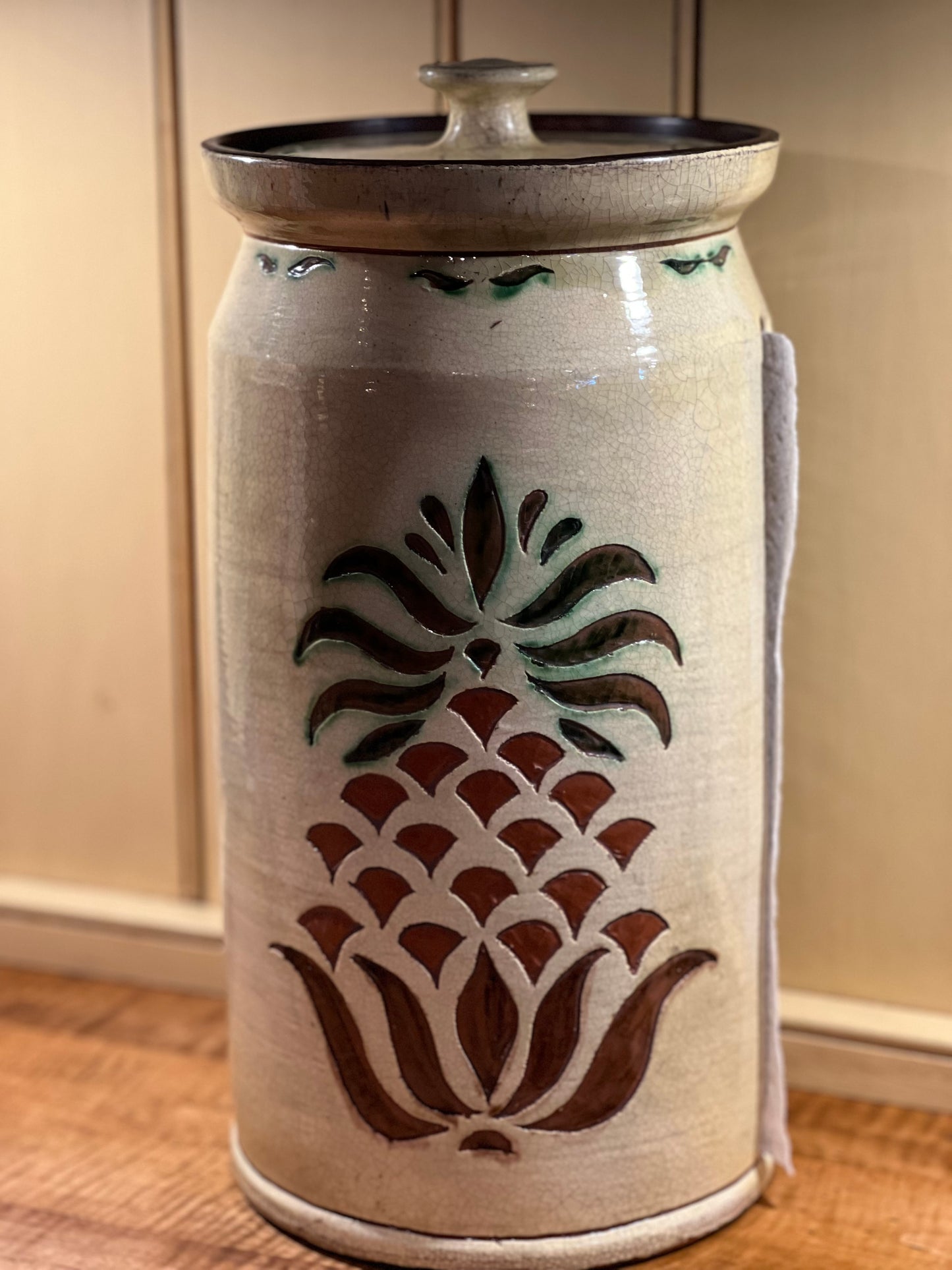 David T Smith Pineapple Towel Holder