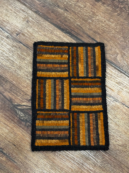 Rhonda’s Fall Hooked Rugs