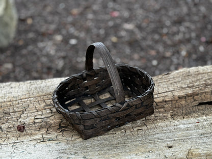 Primitive Dresser Baskets