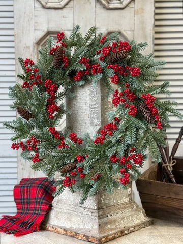 Spruce w/Red Berry Collection Winter