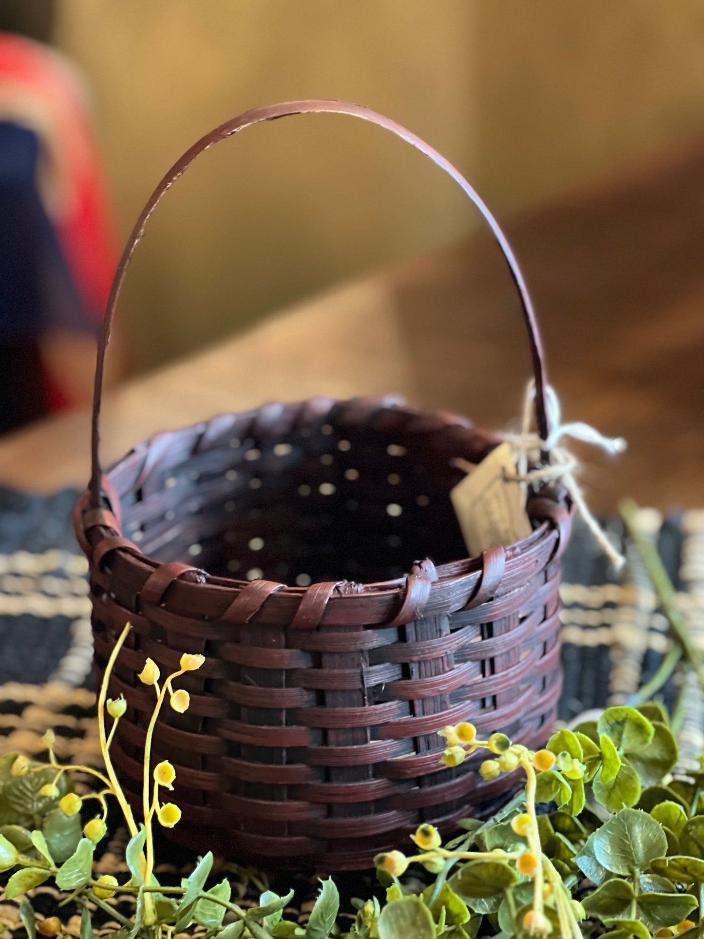 Primitive Round Trinket Basket