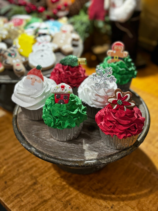 Faux Holiday Cupcakes