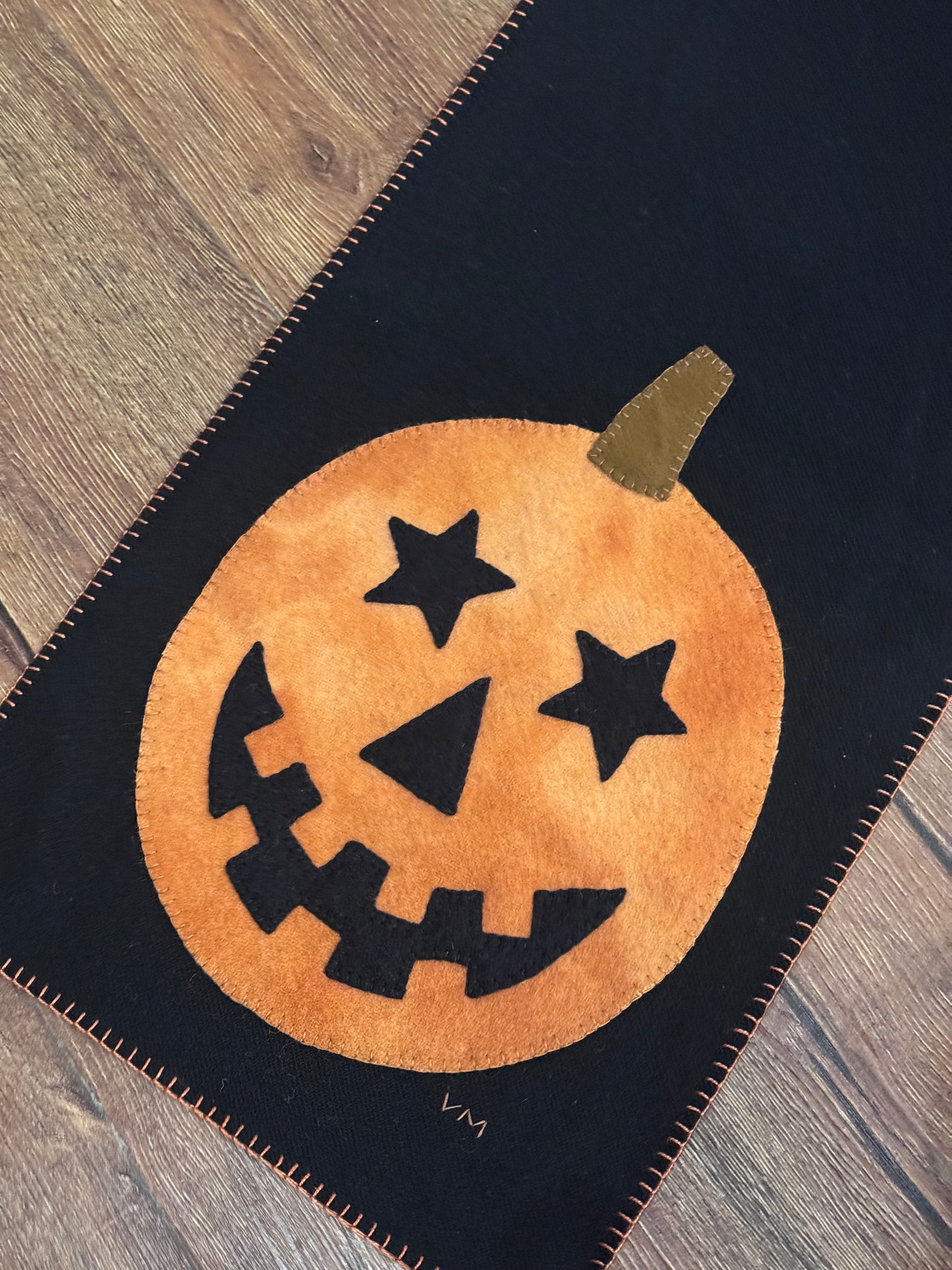 Wool Appliqué Fall Runners