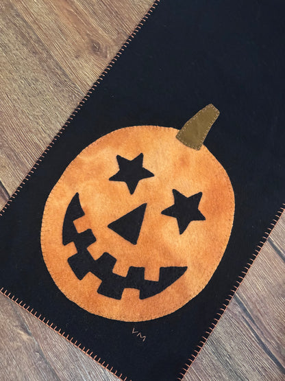 Wool Appliqué Fall Runners