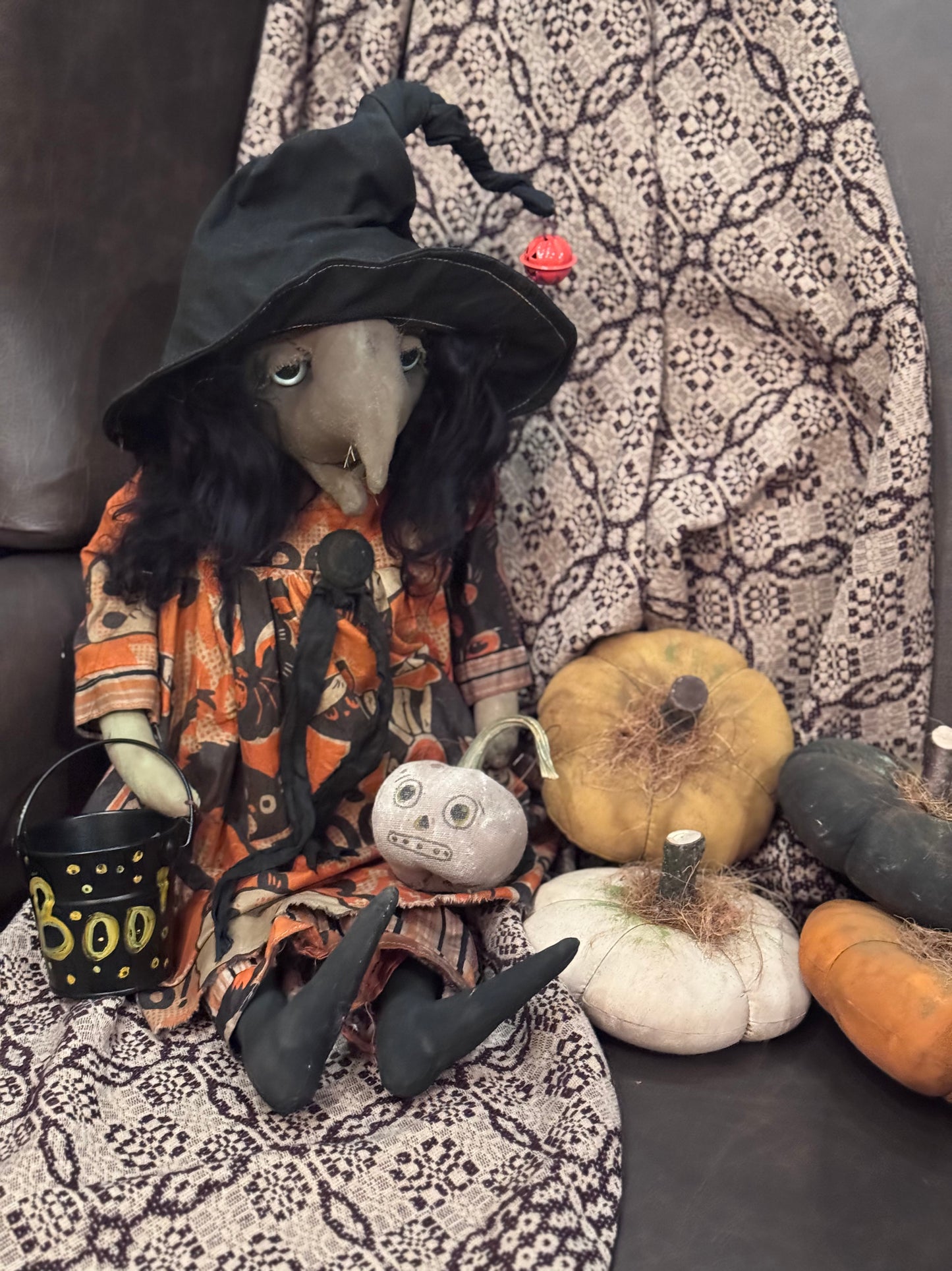 2 Chics Fall Dolls