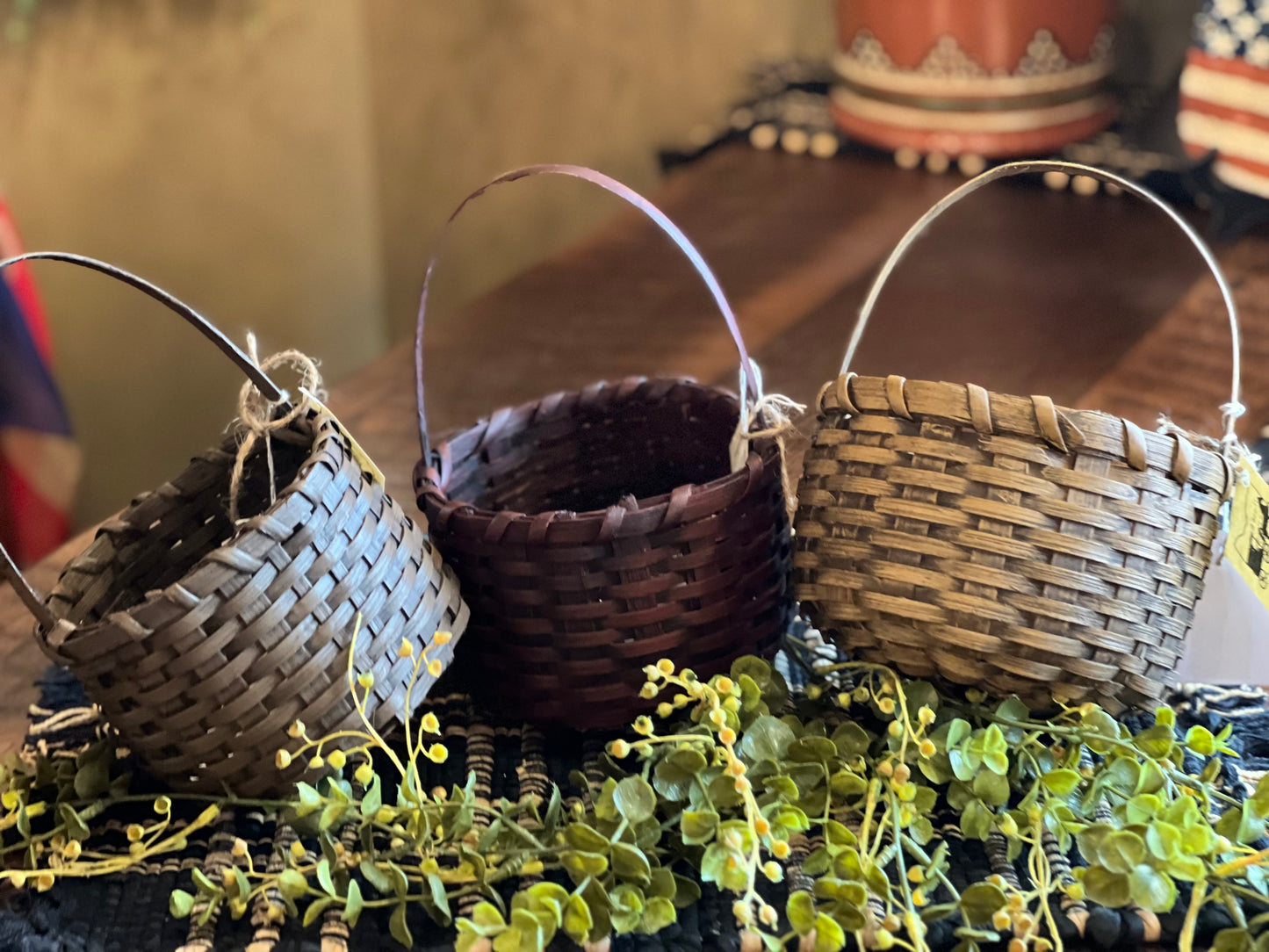 Primitive Round Trinket Basket