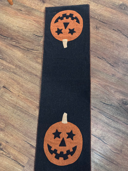 Wool Appliqué Fall Runners