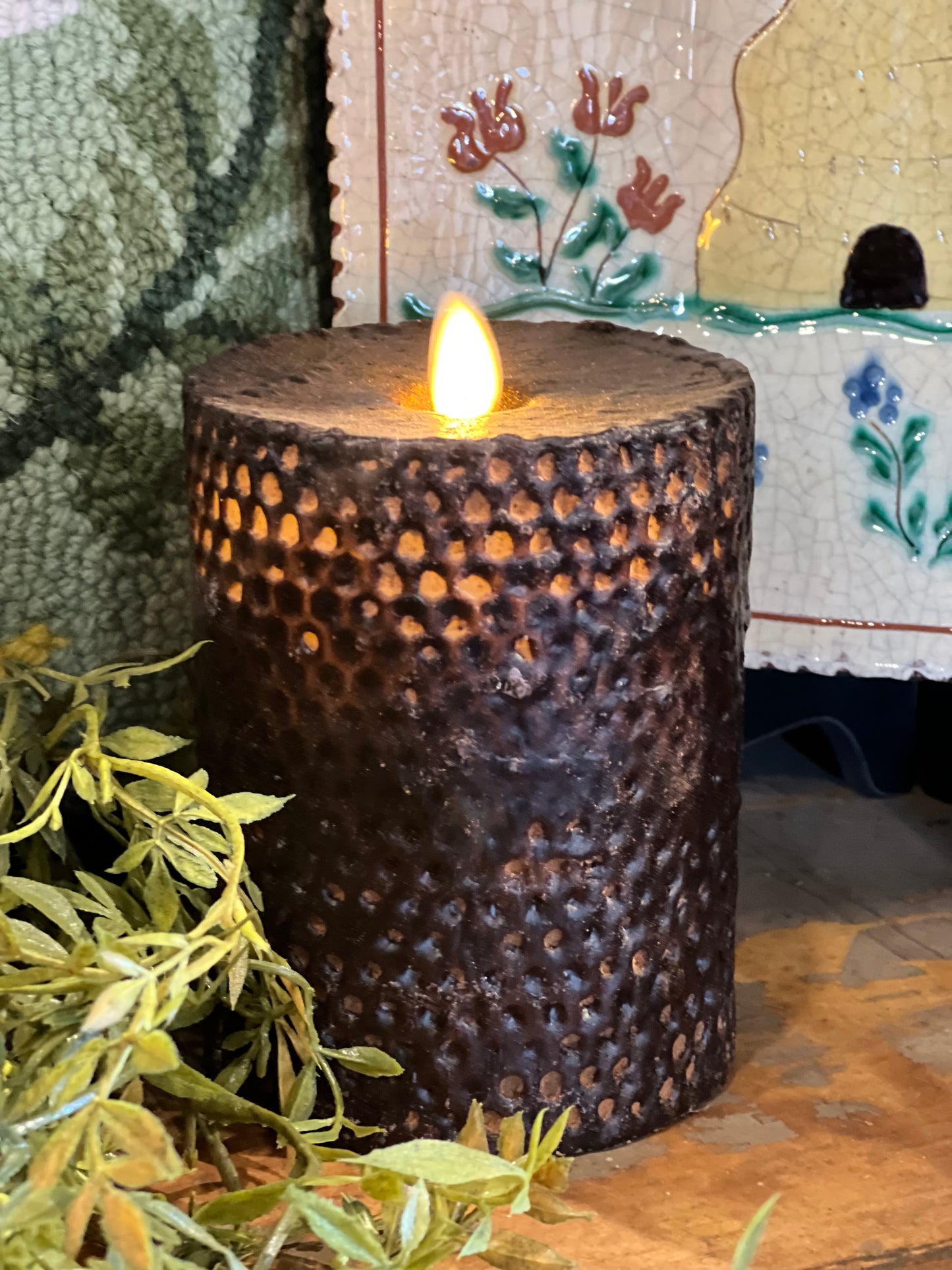 Honeycomb Moving Flame Candles