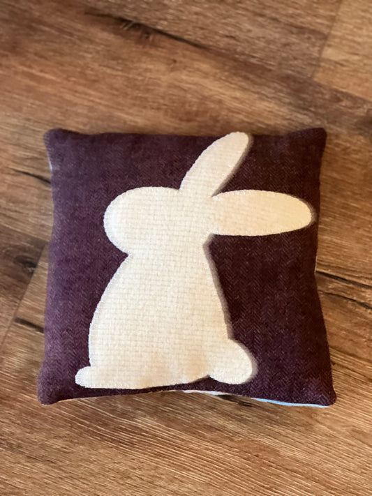 Colleen’s Wool Pillows