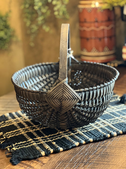 Primitive Large Egg Basket