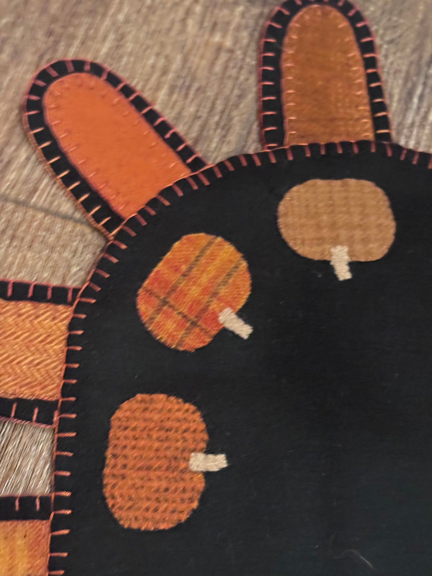 Wool Appliqué Fall Runners