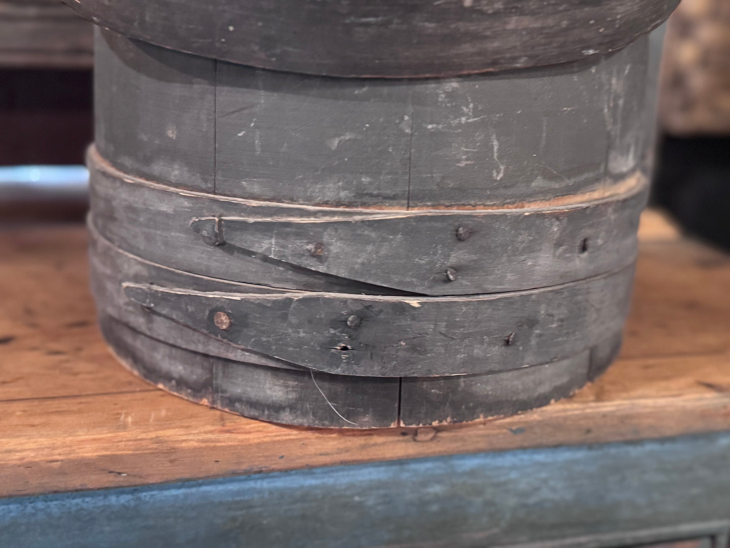 Antique Medium Gray Firkin