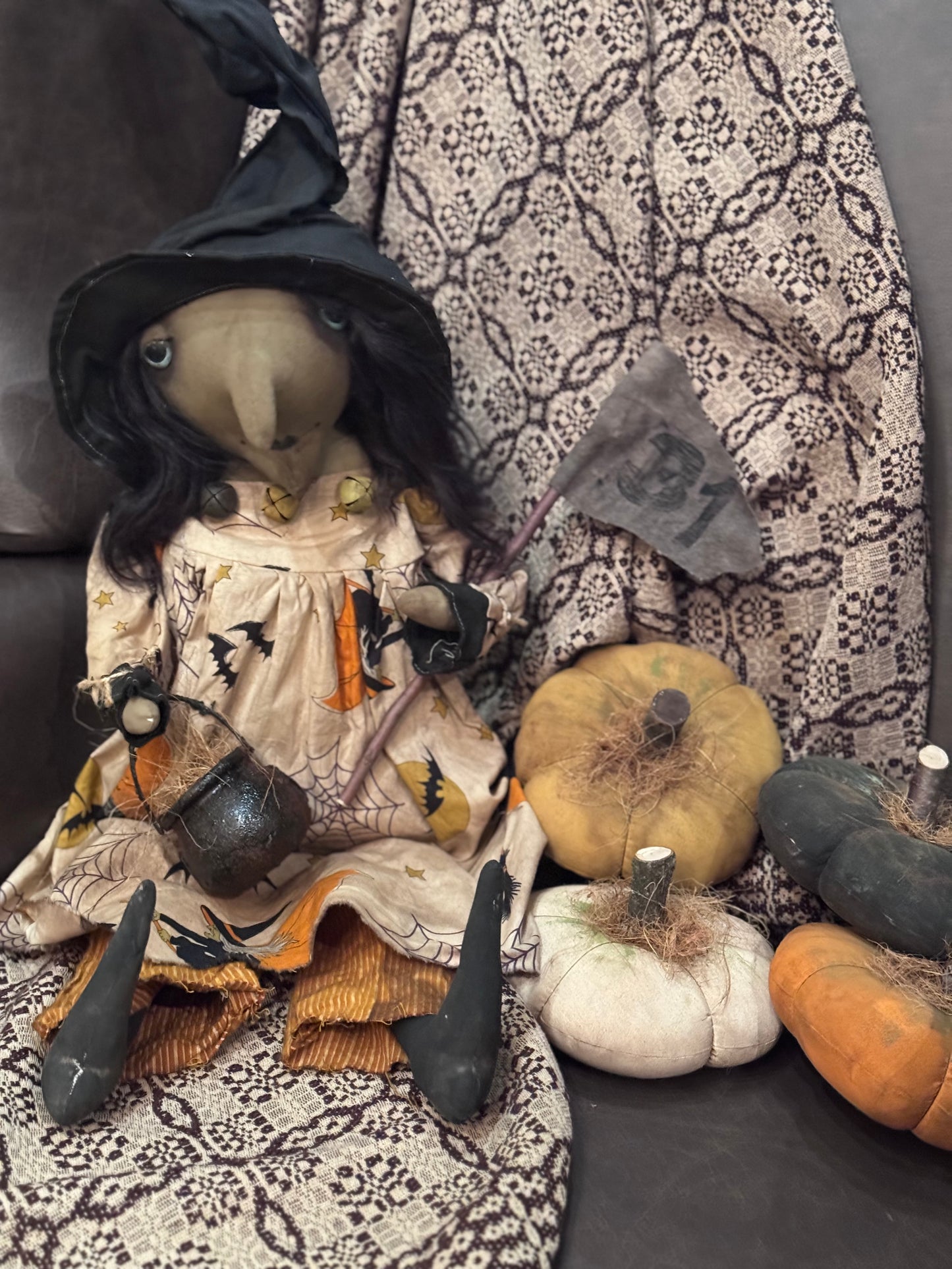 2 Chics Fall Dolls