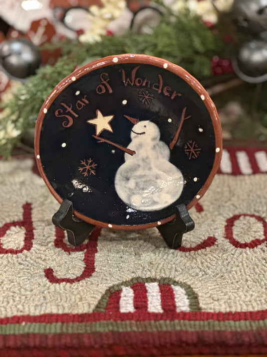 Red Oaks 6” Star of Wonder Plate w/Snowman Winter