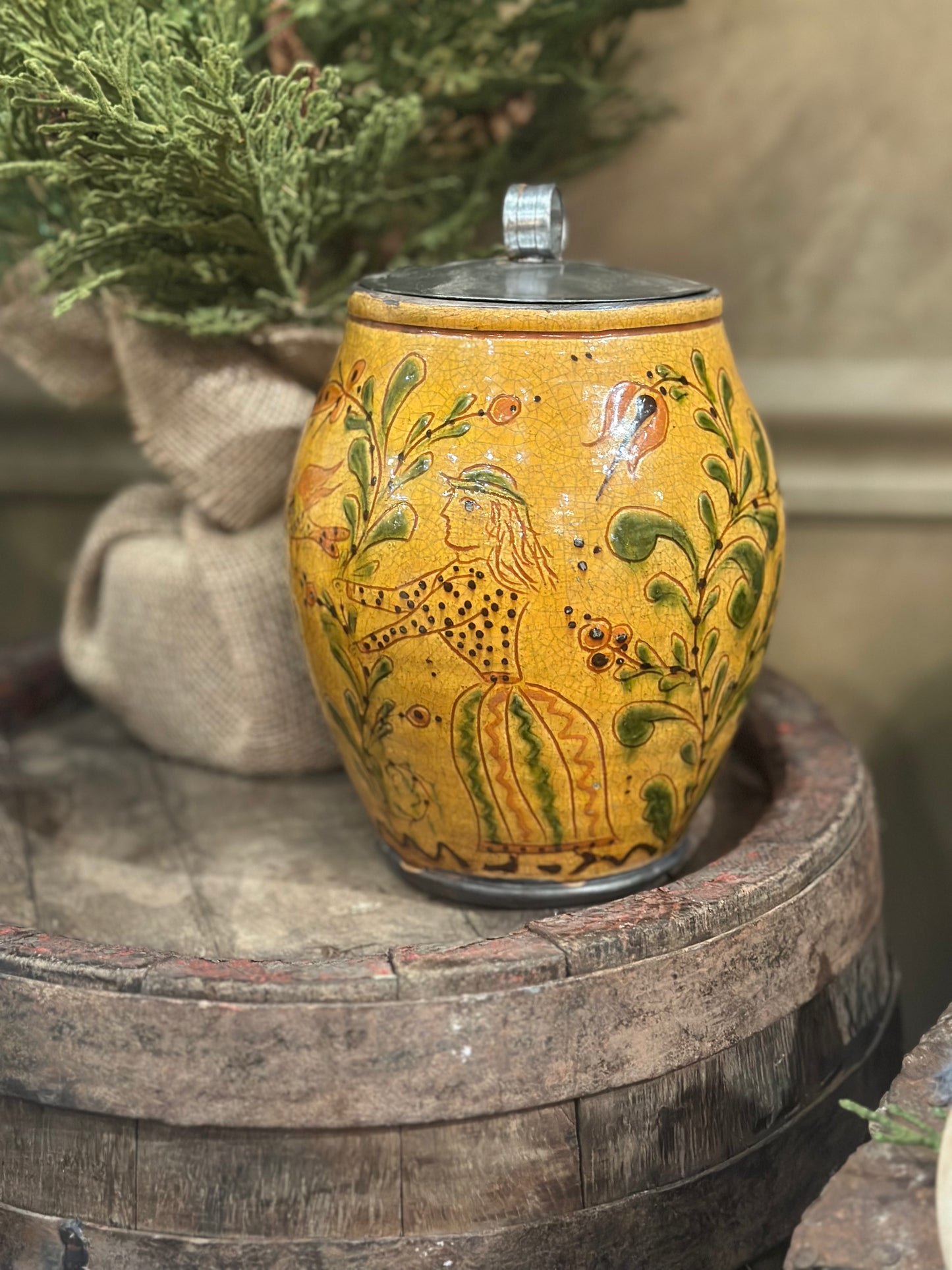 Shooner Couple w/Floral Canister