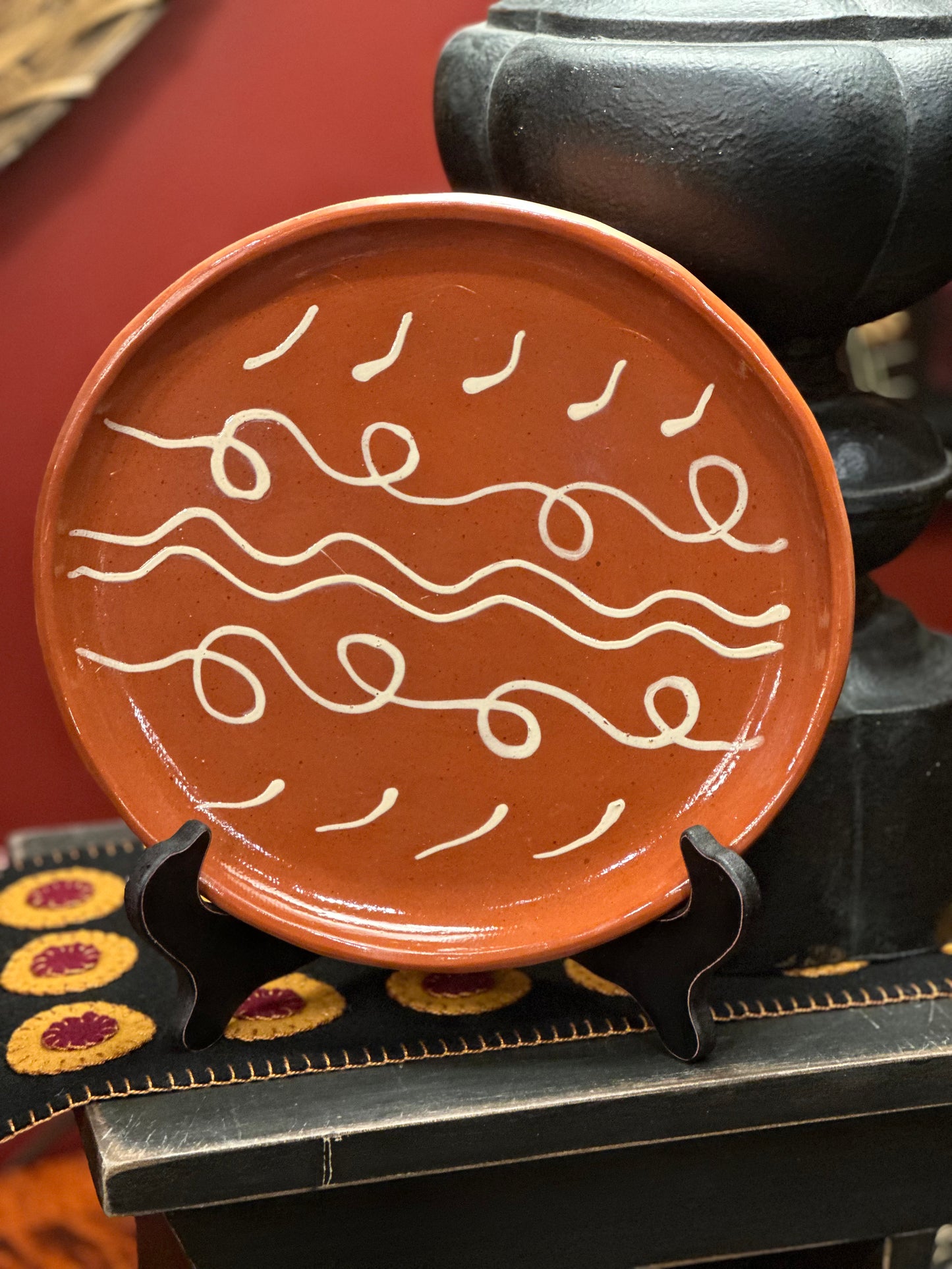 Red Oaks 10” Slip Trailed Plate