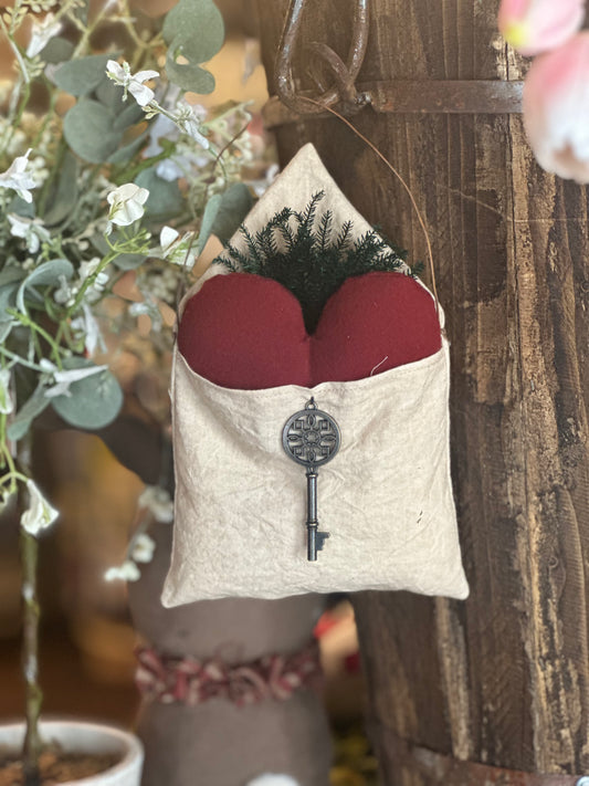 Hanging Valentine Heart w/Key in Cloth Envelope