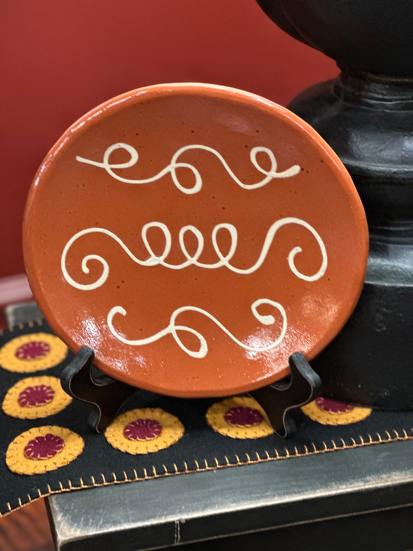 Red Oaks 8” Slip Trailed Plates