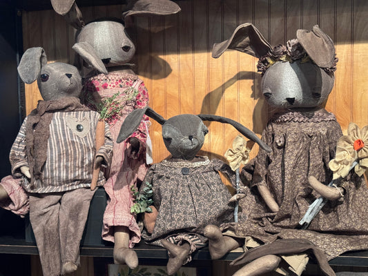 2 Chics Spring Dolls