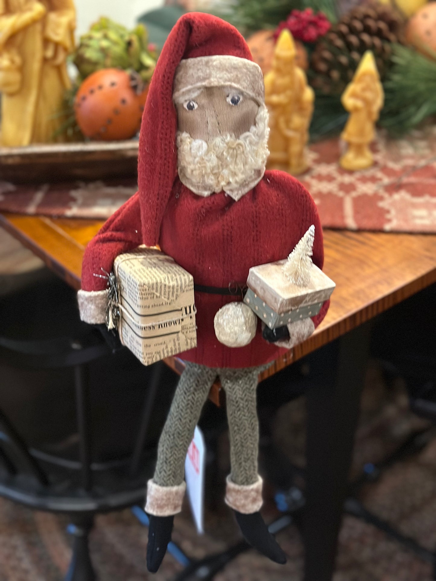 Handmade Wool Sitting Santa 3