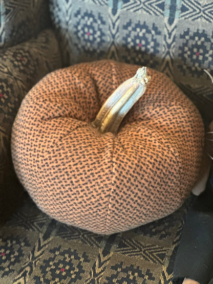 Colleen’s Wool Pumpkins