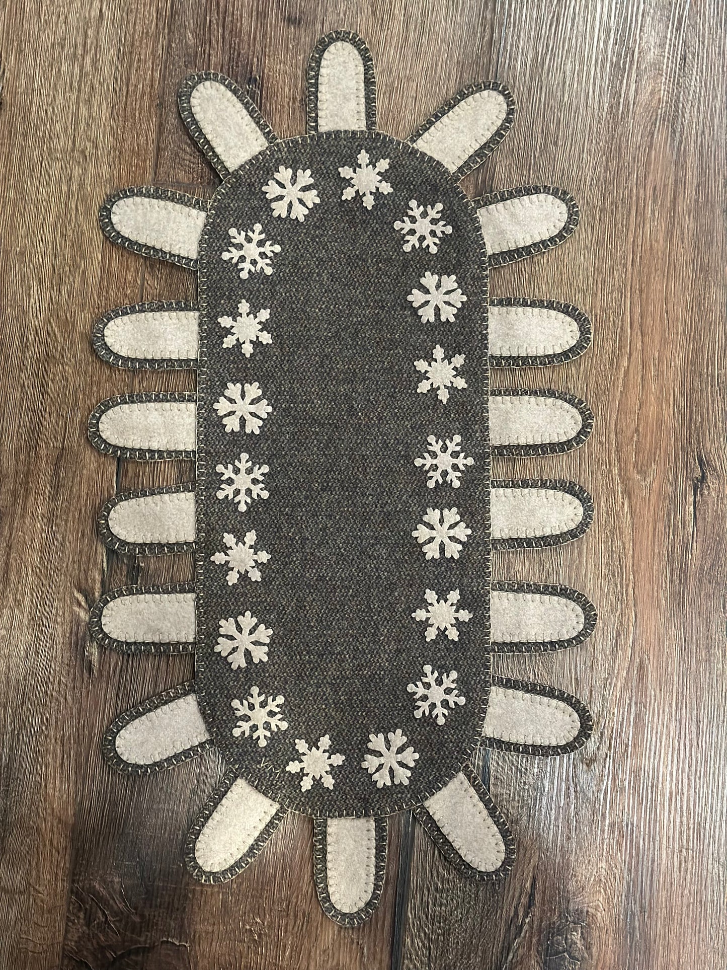 Handmade Wool Penny & Appliqué Runners