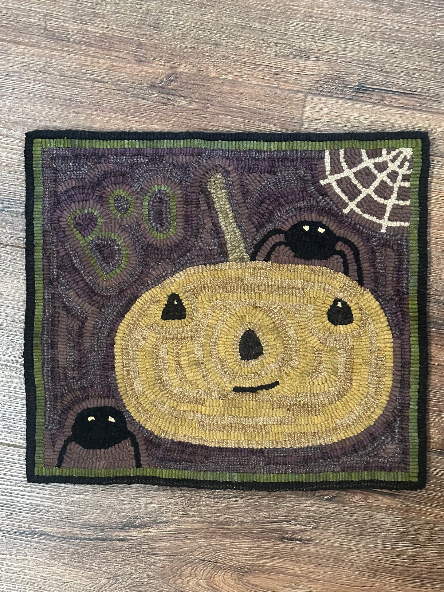 Rhonda’s Fall Hooked Rugs