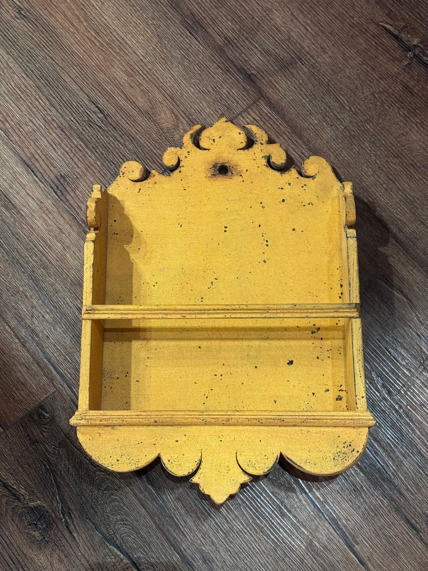 Coble’s Wall Plate Rack