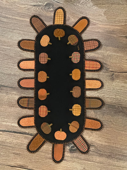 Wool Appliqué Fall Runners