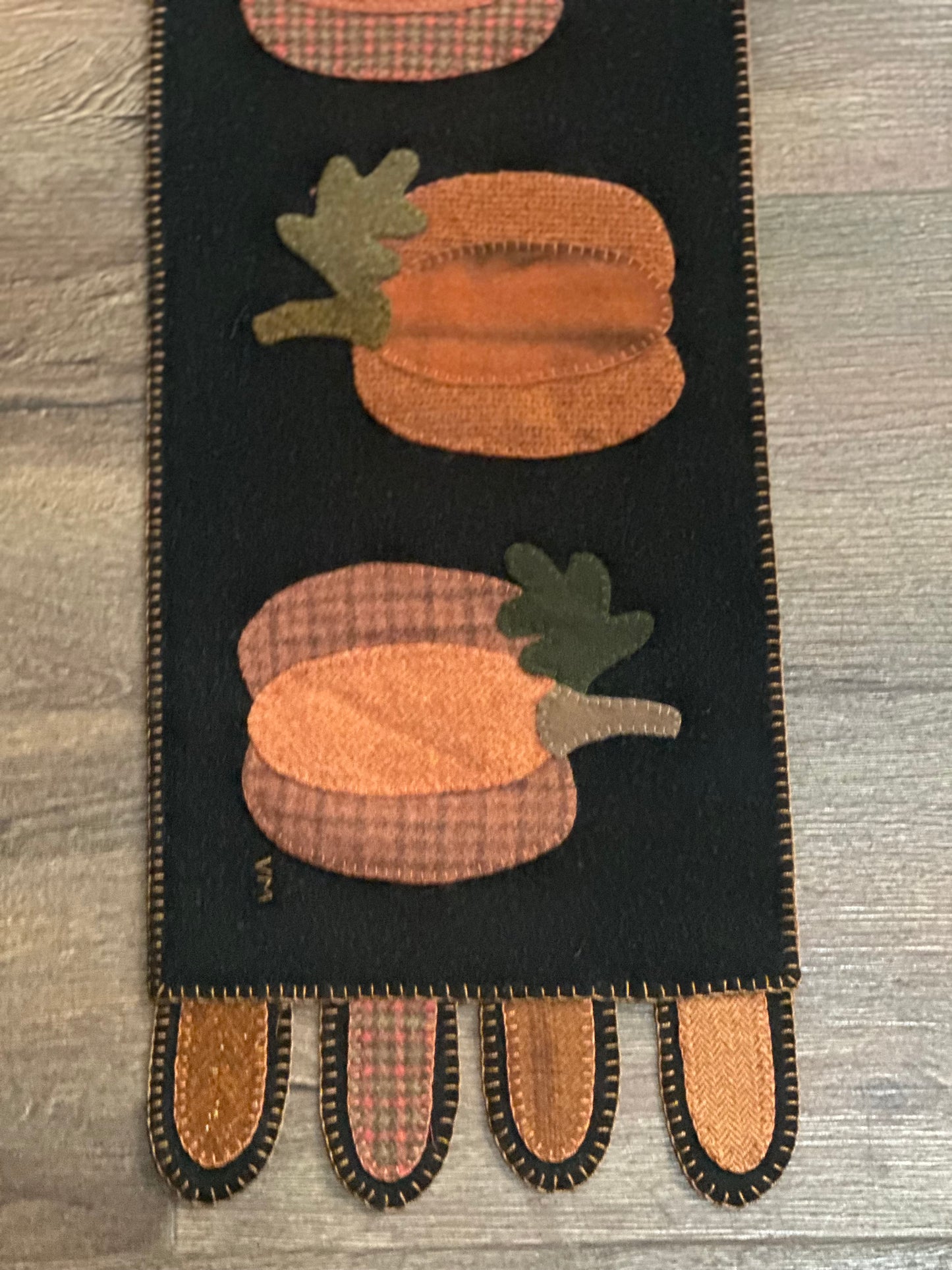 Wool Appliqué Fall Runners