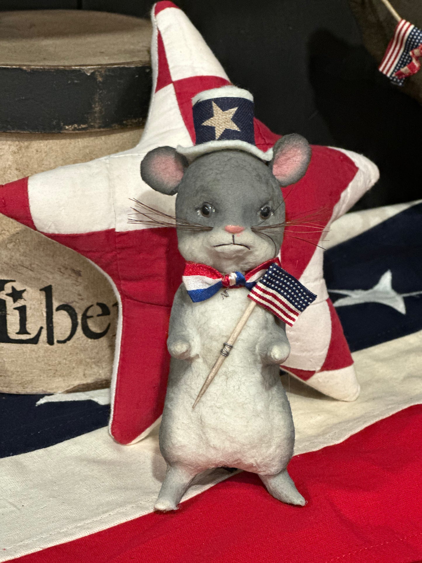 Craig Yenke Grey Americana Mouse