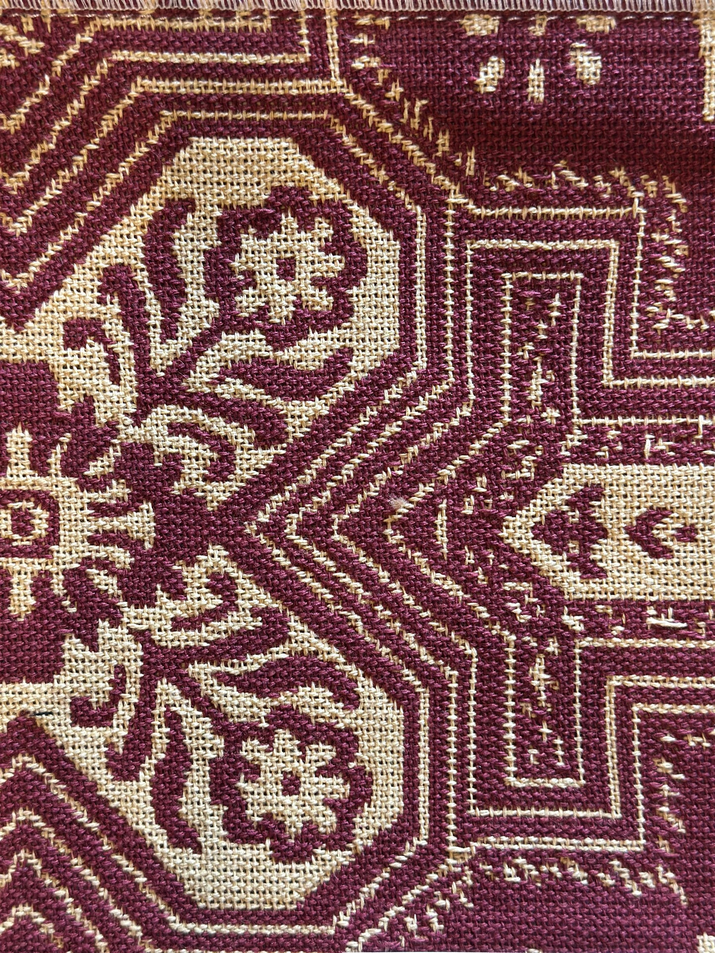 2121 Cambridge Cream/Rose Grade B