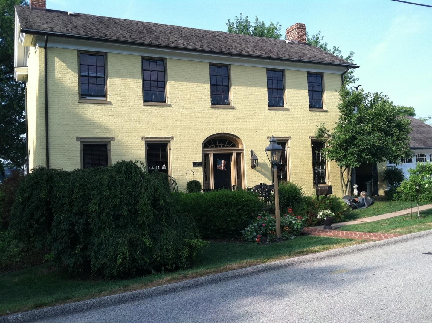 Olde Century Colors - Acrylic Latex Paint - Fenwick Yellow 2031