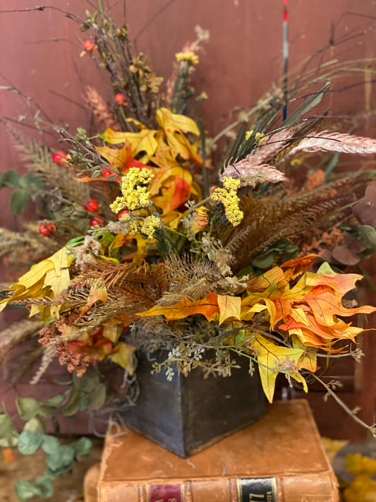 Small fall arrangement